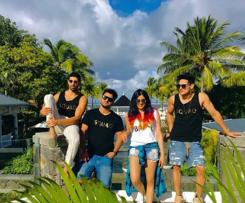 Aashim Gulati- Veerrajwant Singh- Adah Sharma- Priyank Sharma (2)