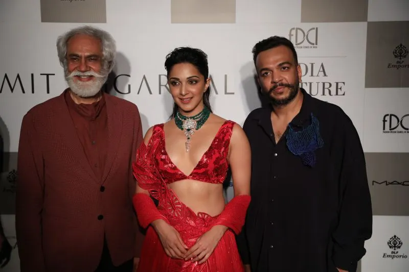 Mr. Sunil Sethi, Kiara Advani and Amit Aggarwal 