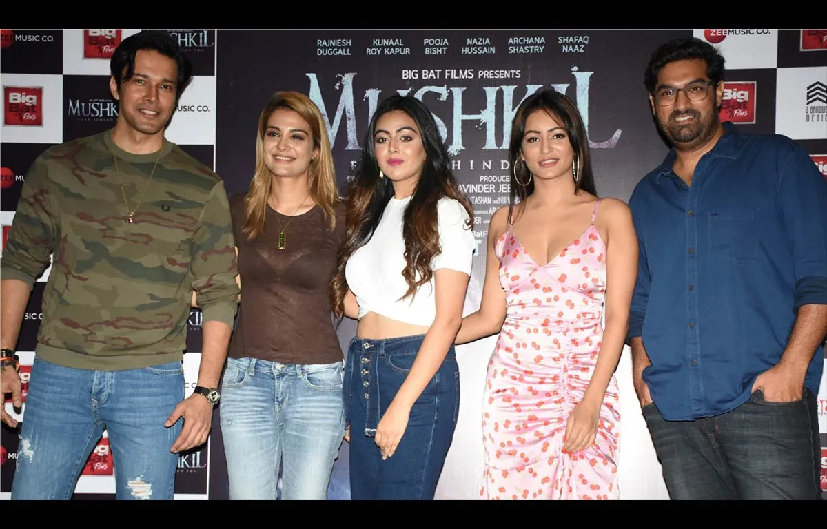 Rajneish,-Nazia-Hussain,-Shafaq,-Pooja-Bisht-and-Kunaal-Roy-Kapoor