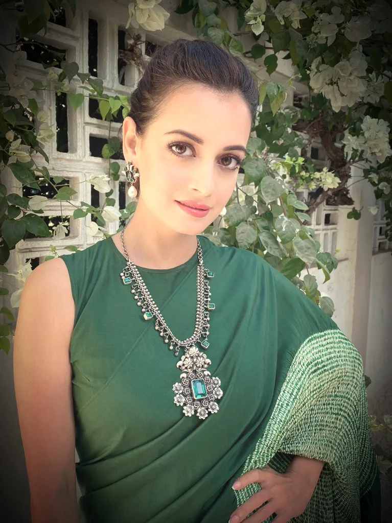 Dia MIrza