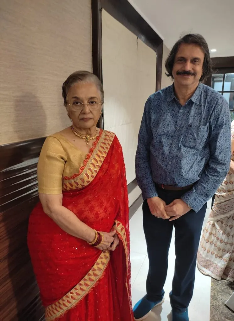 Asha Parekh with Chaitanya Padukone--- both standing Oct 2022