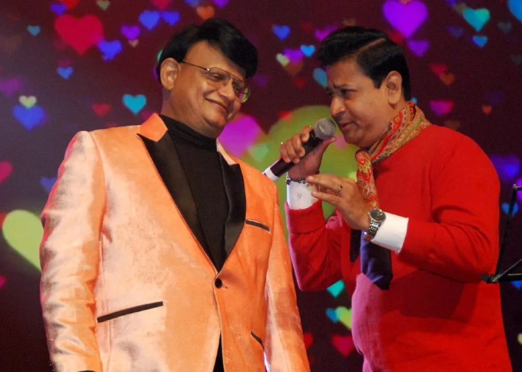 Khumaar--Bipin Pandit with singer Chandrashekar
