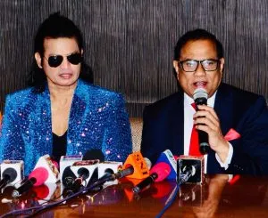 Mukesh J Bharti with Radisson CEO Mehttab Siddique