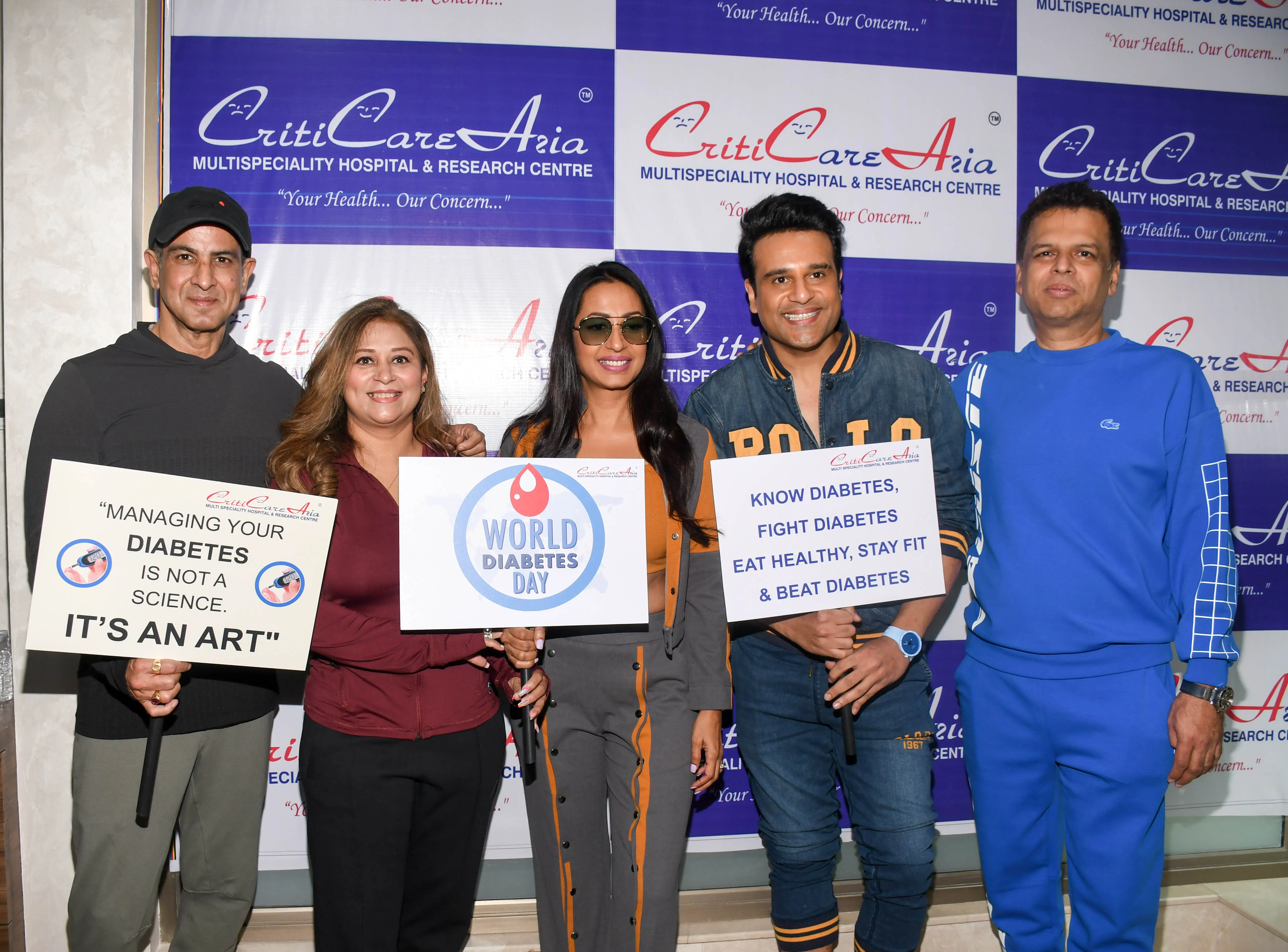 001. Ronit Roy, Dr. Masuuma namjoshi, Kashmera, Krushna Abhishek & Dr. Deepak Namjoshi DSC_1610