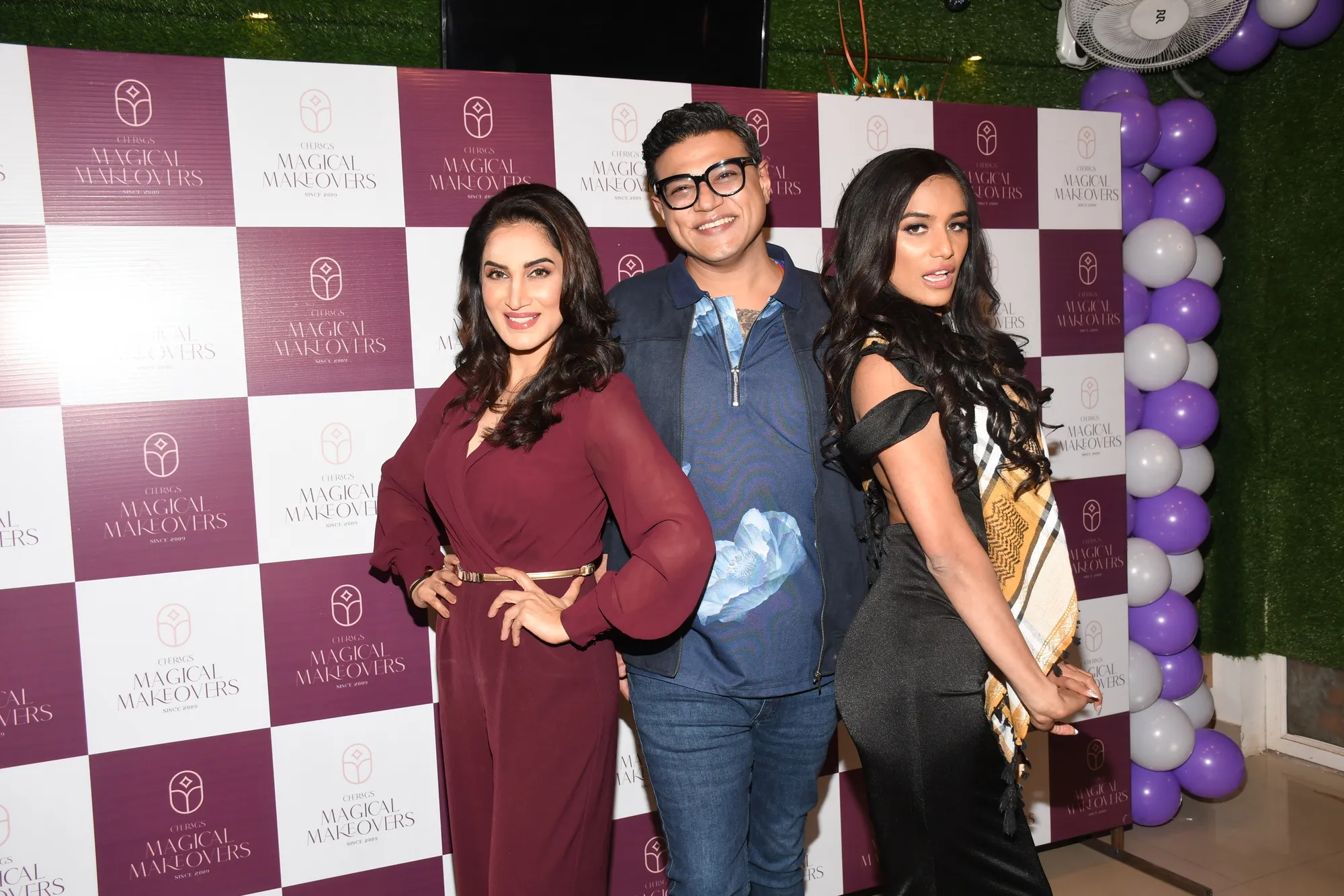 002. Smita Gondkar with Cherag Bambboat and Poonam Pandey during the launch of Magical Makeovers by Cherag Bambboat at Lucknow DSC_4138