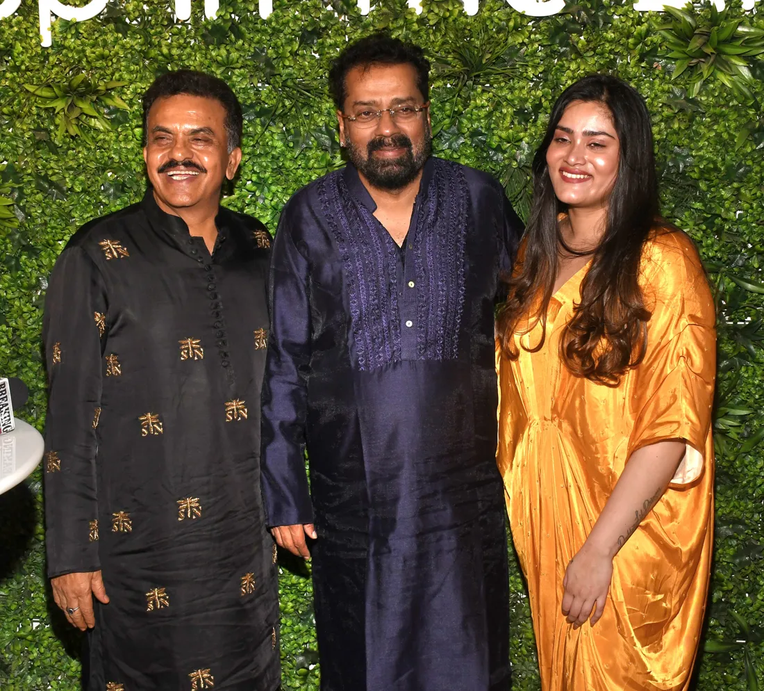 005.Sanjay Nirupam with Hariharan and Shivani Nirupam at Sanjay Nirupam's Diwali Party DSC_6725