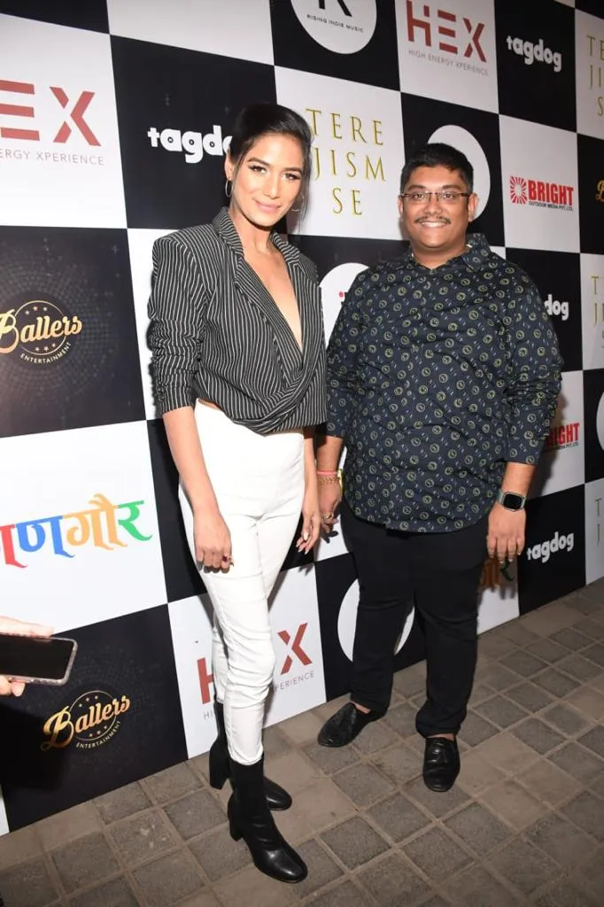 13 - Poonam Pandey & Karan Patel