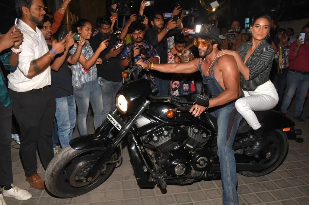 4 - Karanvir Bohra And Poonam Pandey
