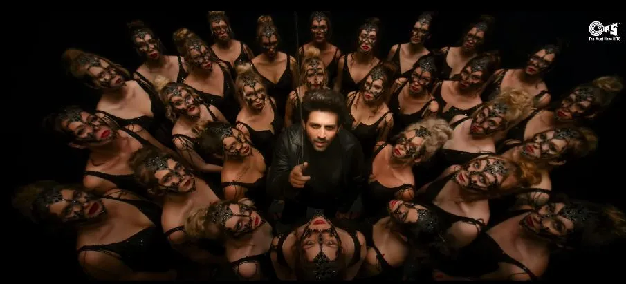 Kartik Aaryan's Song Kaala Jaadu (10)