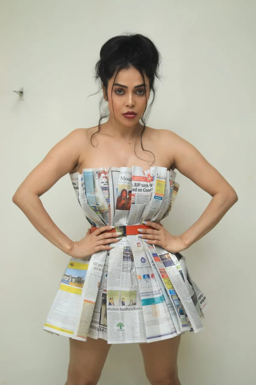 Nikita Rawal covered with Newspaper5