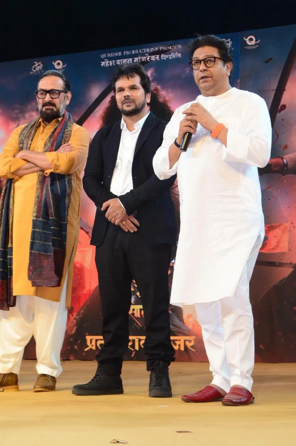 Raj-saab Thackeray with Mahesh M & producer Vaseem at Akshay Kumar's movie mahurat