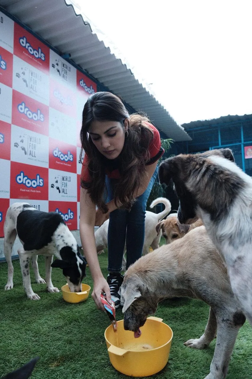 Rhea Chakraborty partners with Drools for a donation drive in Mumbai