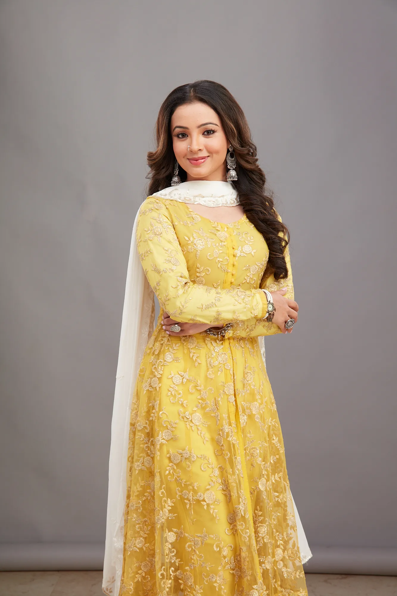 Richa Rathore as Ghazal in Zee TV's Rabb Se Hai Dua (2)