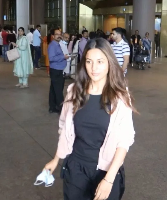SHEHNAAZ KAUR GILL (1)