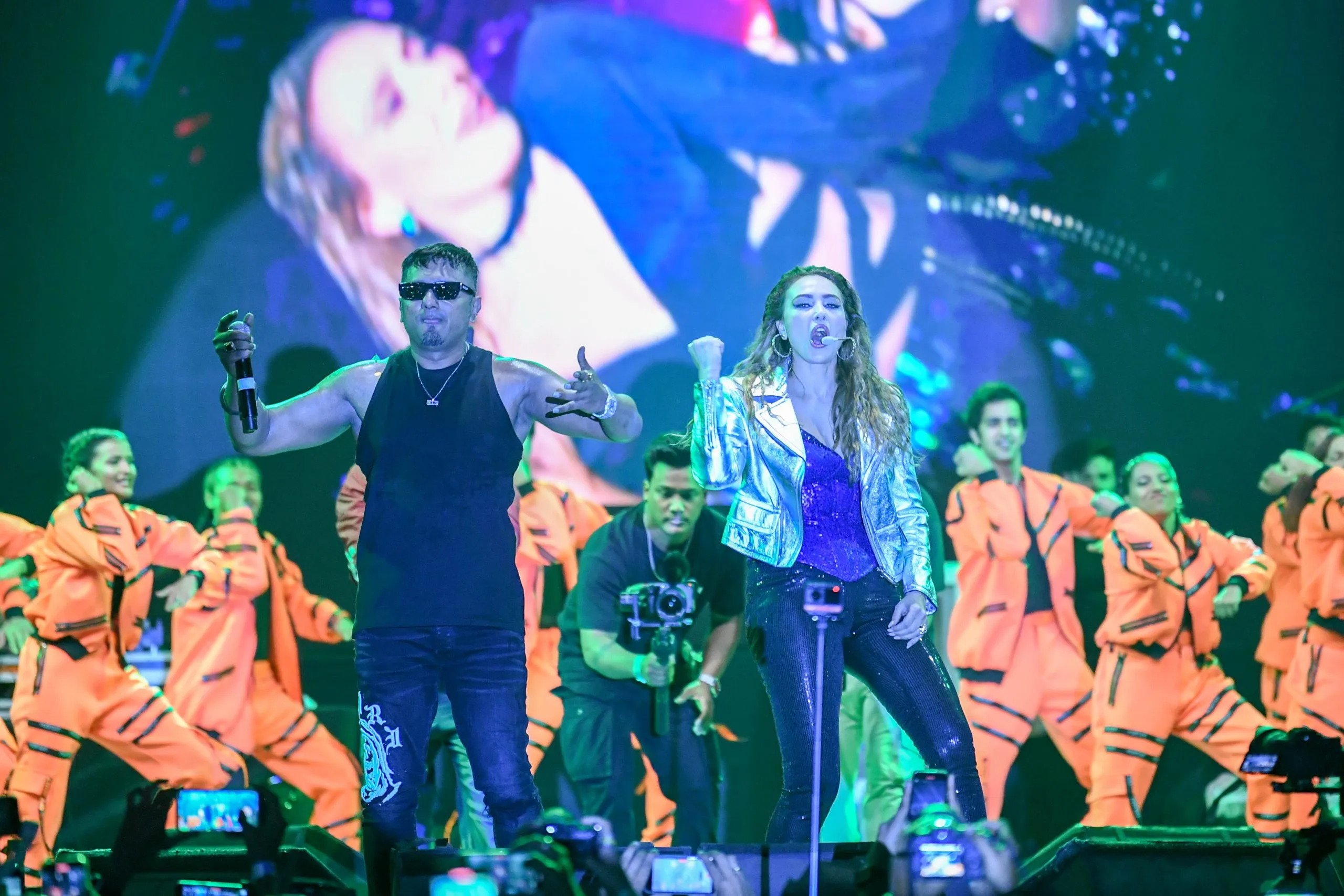 3. Yo Yo Honey Singh & Iulia Vantur DSC_2670