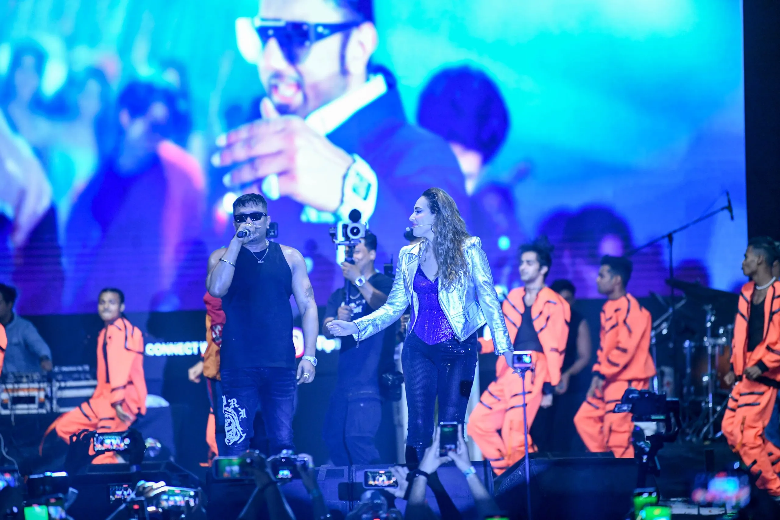 6. Yo Yo Honey Singh & Iulia Vantur DSC_2605