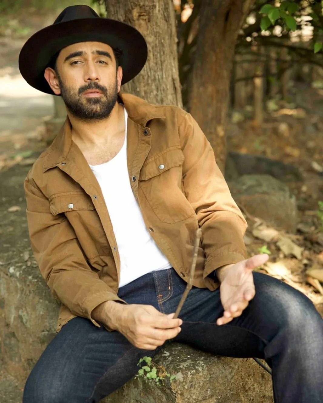 Amit Sadh Solo (3)