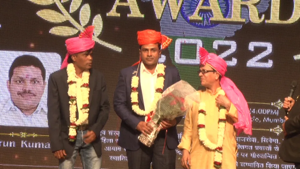 Director Anees Barudwale, Producer actor Salim, writer Nisar Akhtar