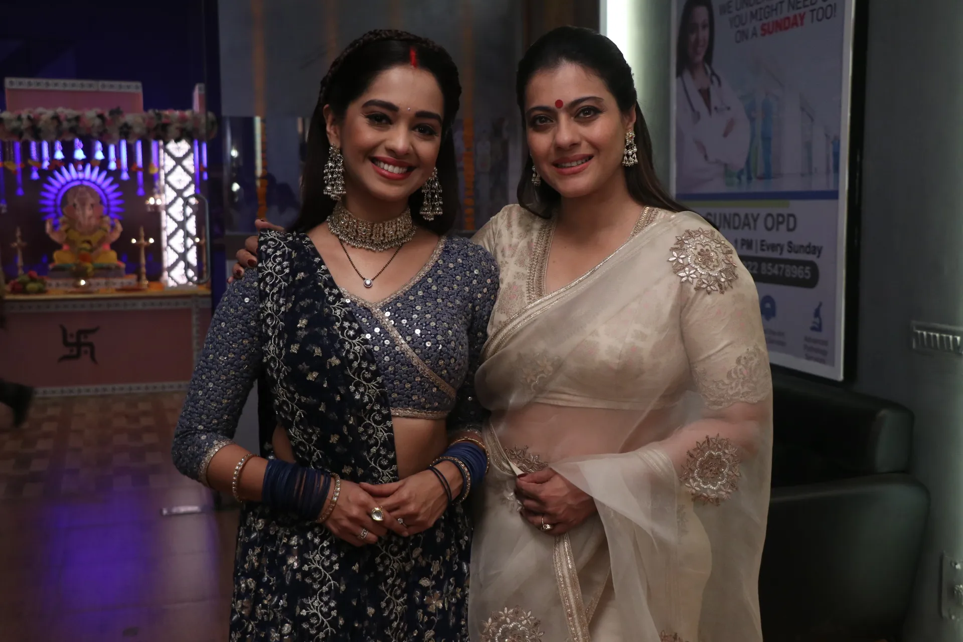 Mugdha a.k.a Prachi and Kajol on the sets of Kumkum Bhagya (3)