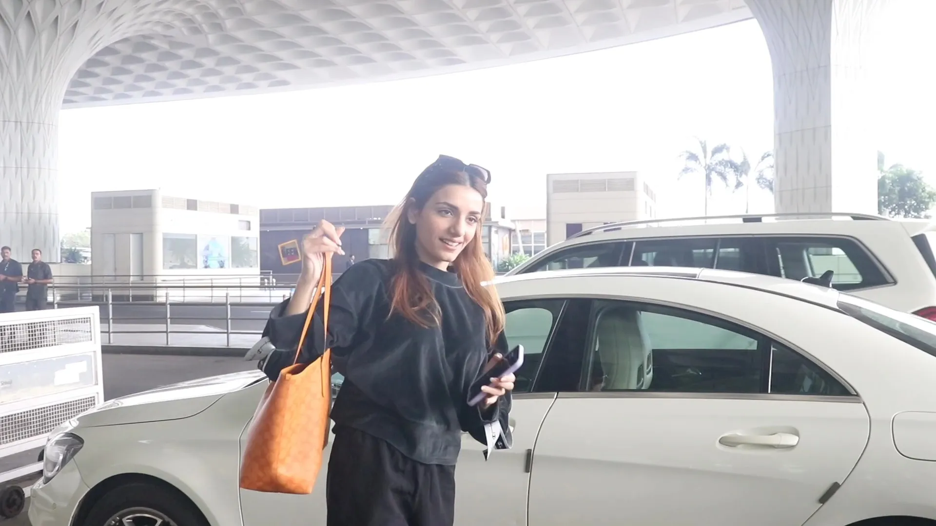 PRAKRITI KAKKAR SPOTTED (1)
