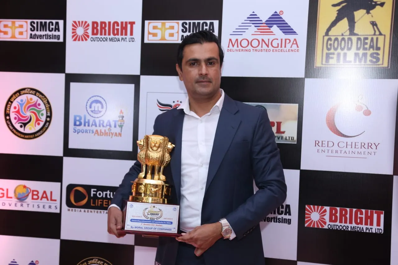 Raees Ansari (Oxford Realty)