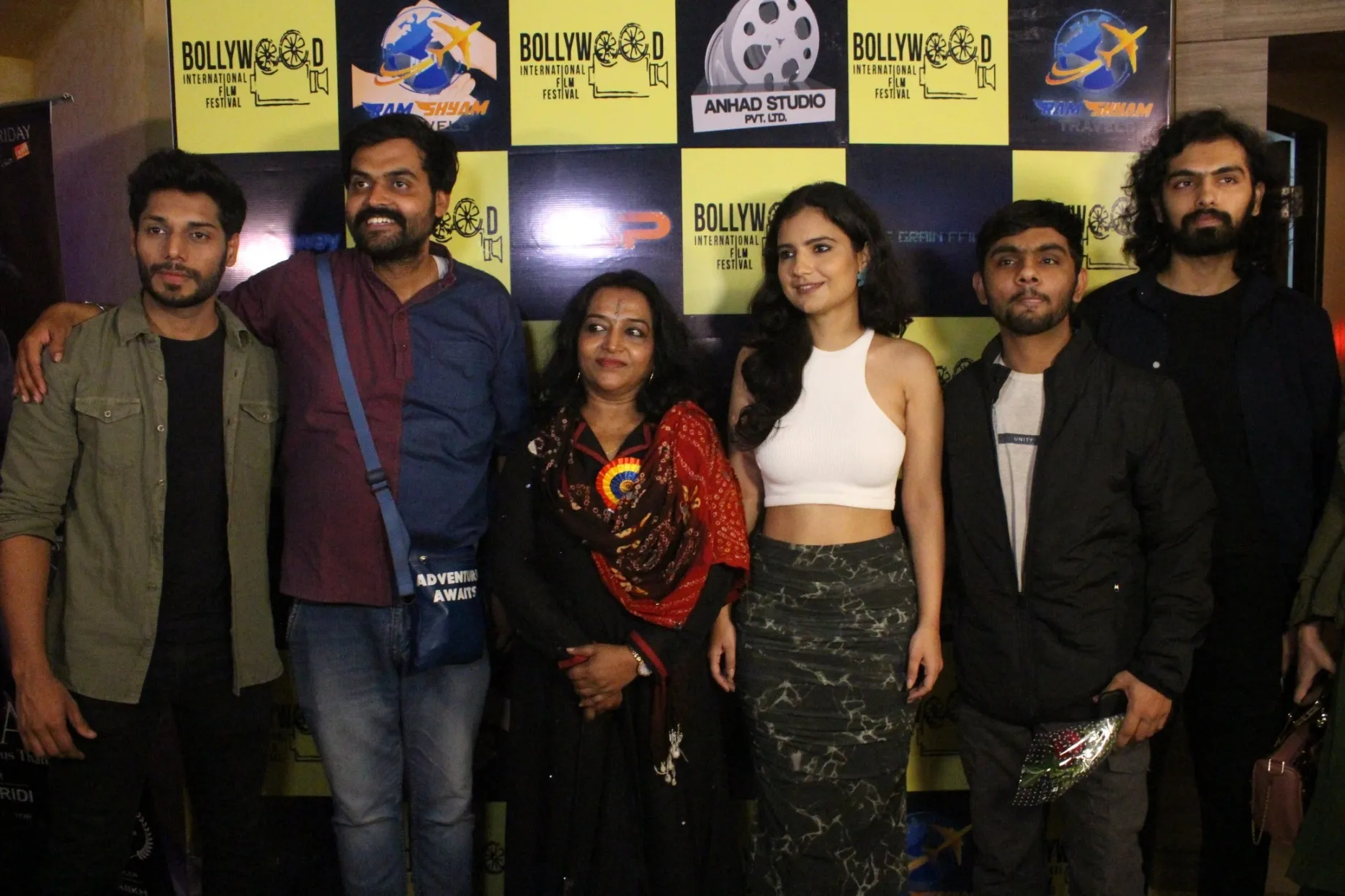 Ronit Agarwal, Ashish Nehra, Pratibha Sharma, Ruchita Deol and team at Bollywood International Film Festival (BIFF) Awards at Carnival Cinemas (144) - Copy