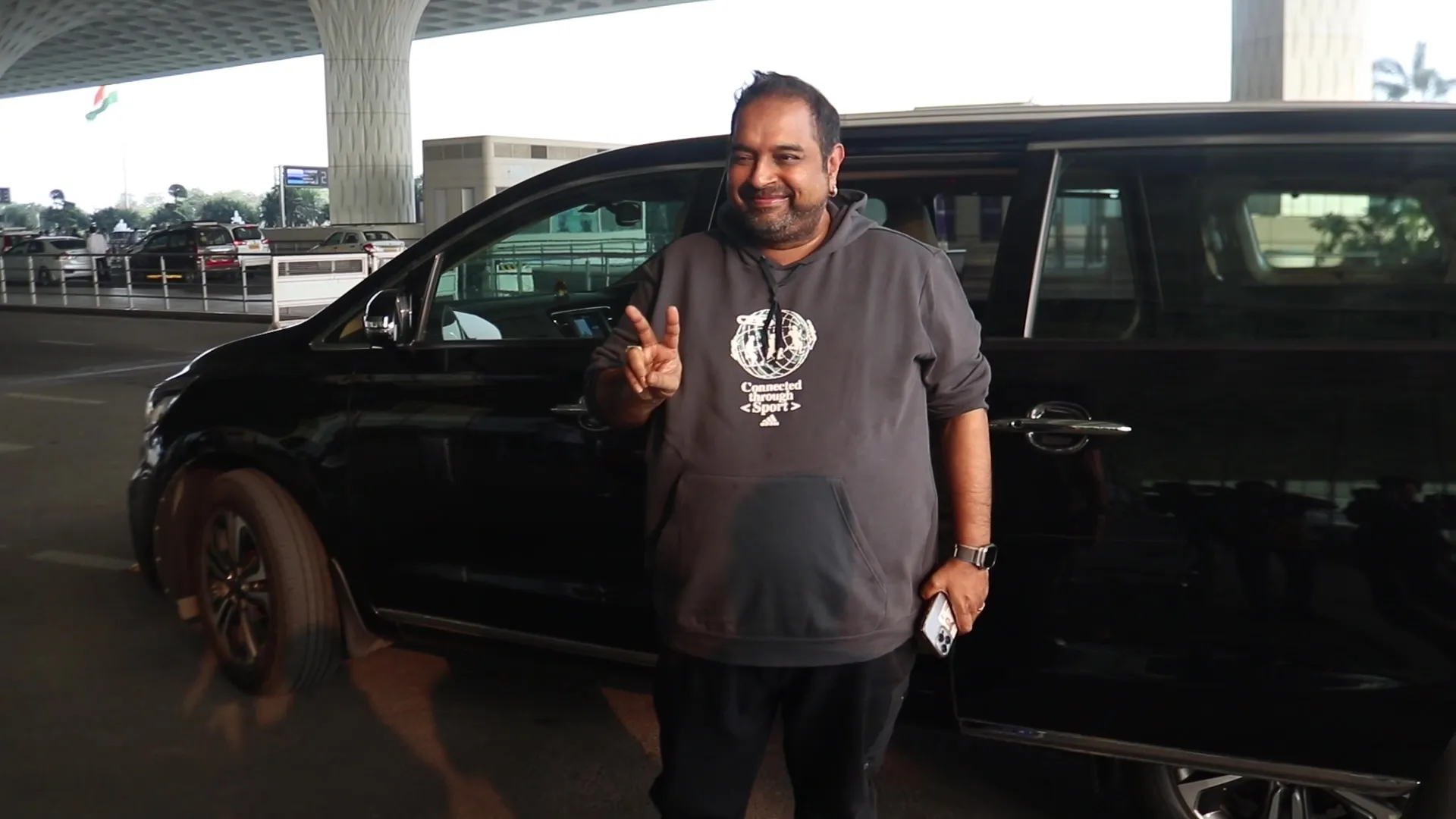 SHANKAR MAHADEVAN SPOTTED (4)