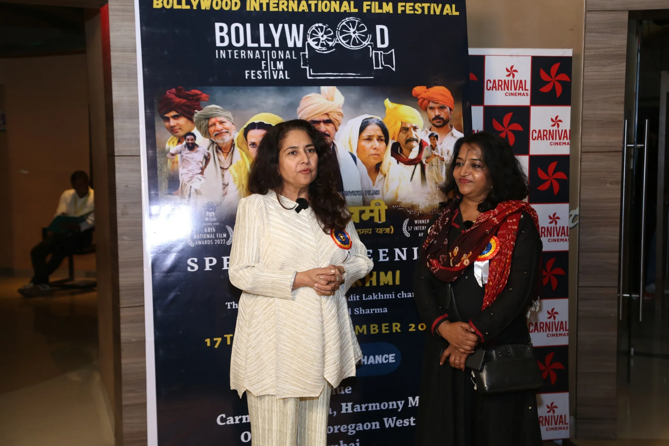 Sumitra Pedneker and Pratibha Sharma at Bollywood International Film Festival (BIFF) Awards at Carnival Cinemas (41)