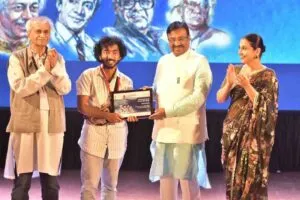 ‘Madaar’ made by Badar steals the show at 21st Pune International Film Festival (1)