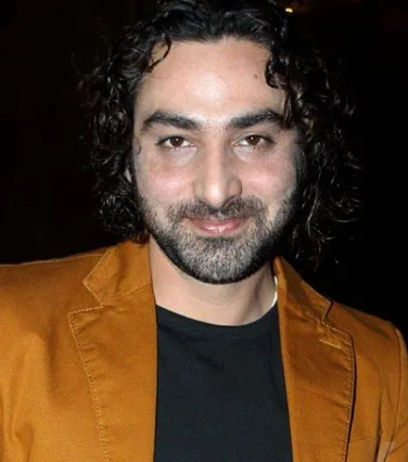 Praneet Bhatt_1