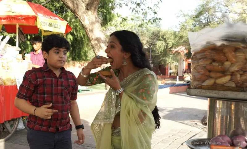 Aayudh Bhanushali and Neha Joshi (Krishna, Yashoda from Doosri Maa) 2