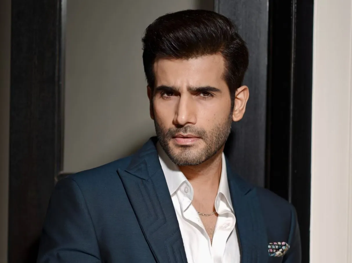 Karan Tacker
