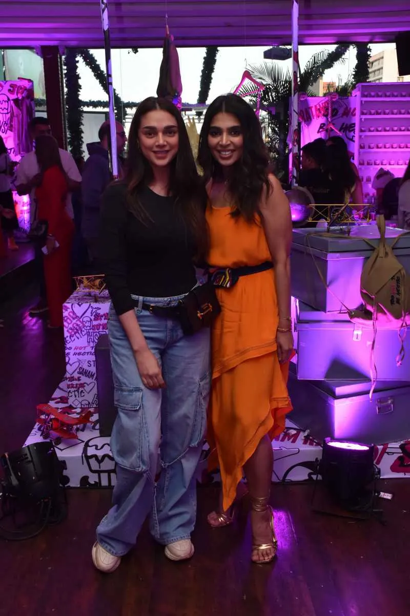 Kiran Khanna with Aditi Rao Hydari for Too Hot To Be Hectic Collection Launch Party