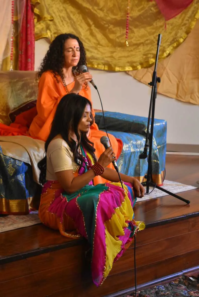 Neha Lohia & Sadhvi ji