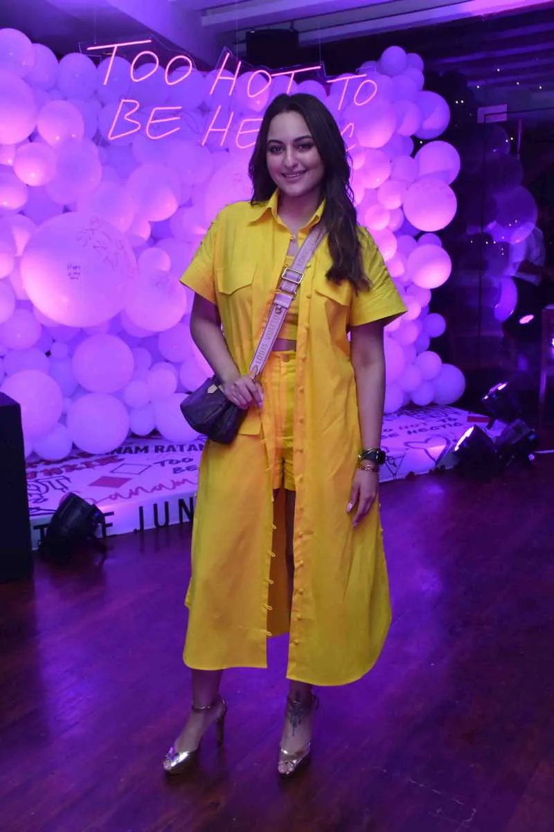 Sonakshi Sinha at Style Junkiie X Sanam Ratansi Launch Party 2