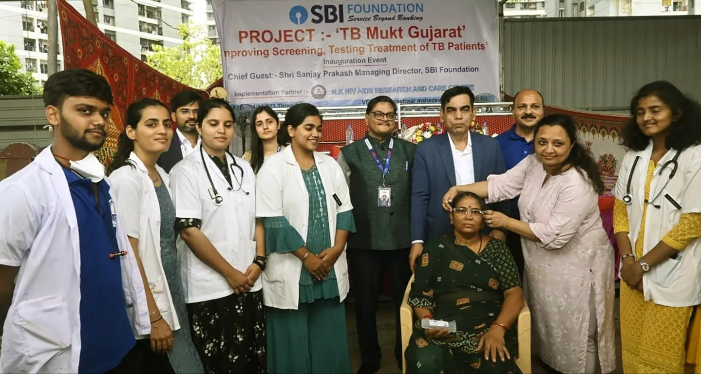 Sanjay Prakash & Dr. Dharmendra Kumar with patient 1