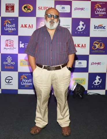  Saurabh Shukla