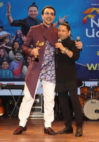 Kailash kher with Puranjit Dasgupta aka Mantra