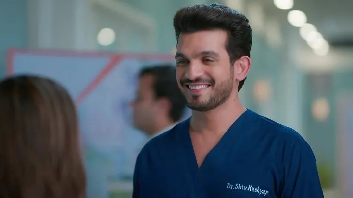 Dr. Shiv Kashyap (Arjun Bijlani)