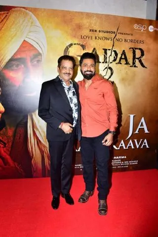 Gadar-2 Udit Narayan with Mithoon