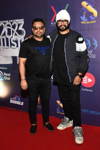 Kumarr with Ramji Gualti during BOOGLE BOLLYWOOD BALLISTIC AWARDS 2023