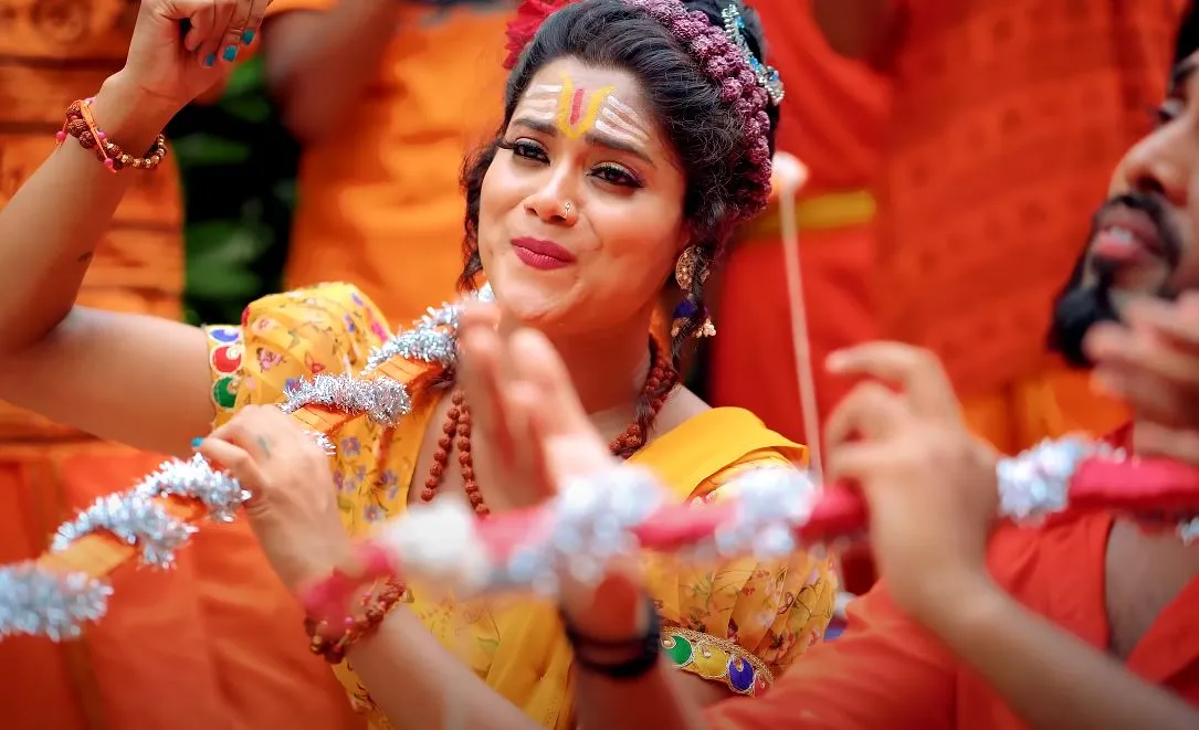Neha Raj sang 'Om Namah Shivay' (3)