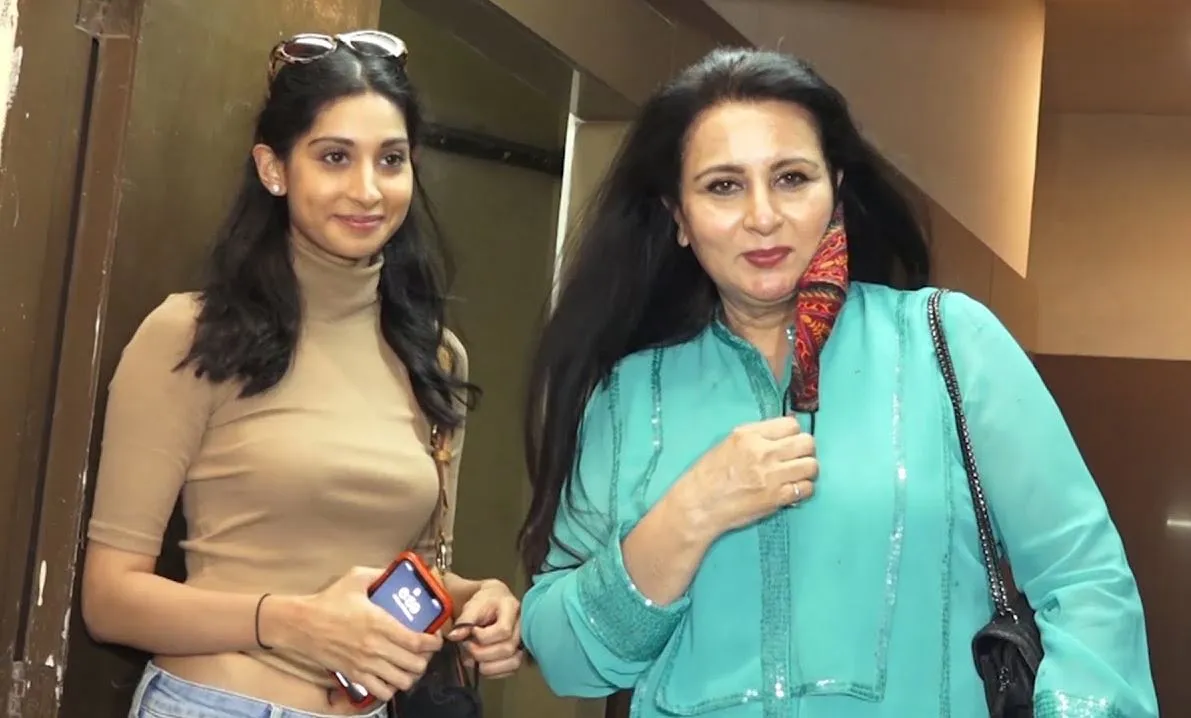 Poonam Dhillon With Daughter Paloma