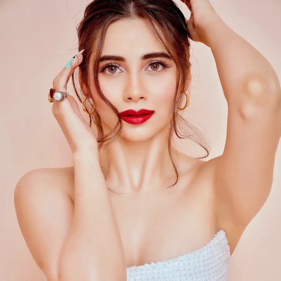 Zahrah S Khan
