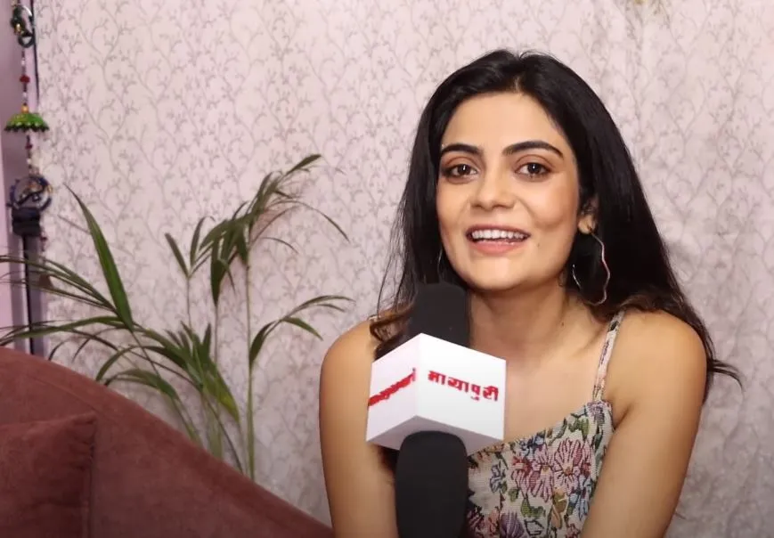 Ankita Khare Reveals Secrets Of Her Phone (3)