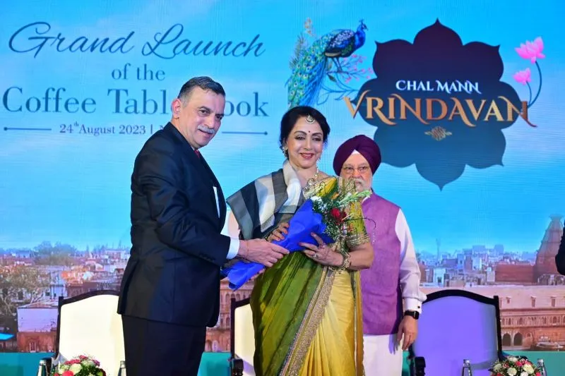 Mr. Hardeep Singh Puri, Hema Malini & Mr. Shrikant Madhav Vaidya