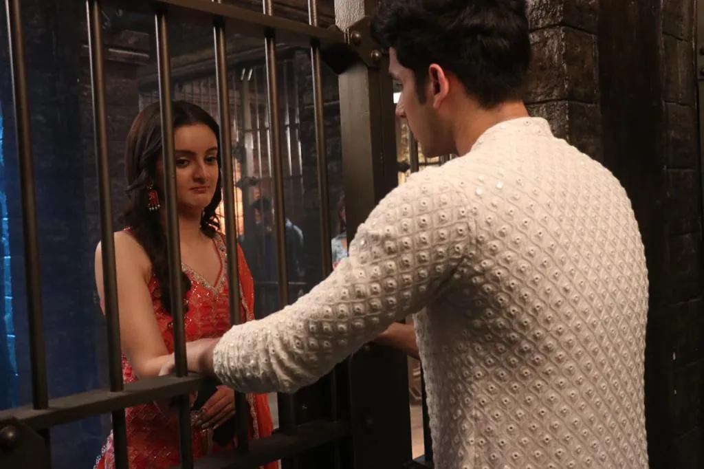 Rajveer arrested in Zee TV's Kundali Bhagya (1)