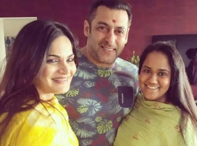 Salman Khan, Alvira, Arpita Khan