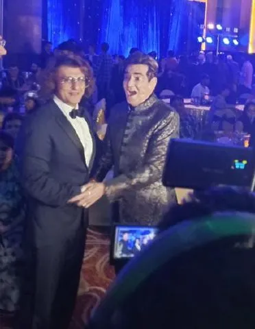 Sonu Nigam with spl guest Jeetendra