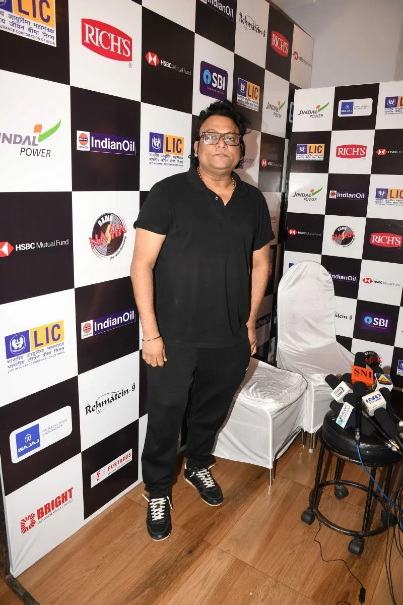 Deepak Pandit During Rehmatein